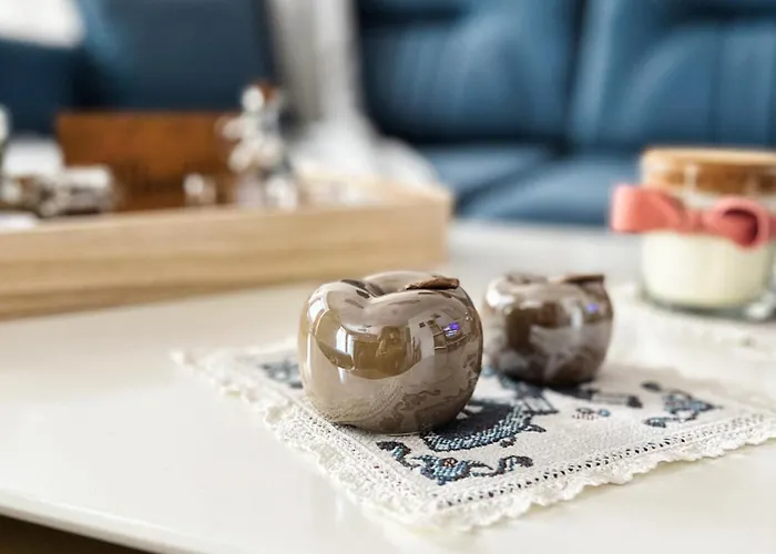 شقة Sunny Central One-bedroom تيرانا